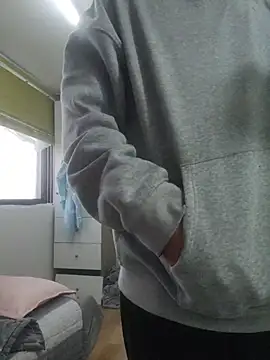 Snapshot of zzangzoa chatting on February 22, 2026, 8:35 am zzangzoa online show from February 22, 2026, 8:35 am