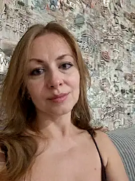 VChelsiV online show from September 21, 2025, 7:37 pm