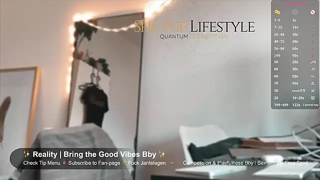 SwingWingWomanSweden online show from May 15, 2026, 8:54 am