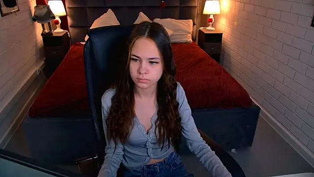 UliaNeer online show from January 9, 2026, 5:10 am