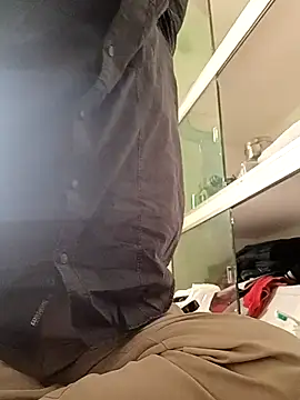 aarav 013 online show from April 22, 2026, 4:04 am