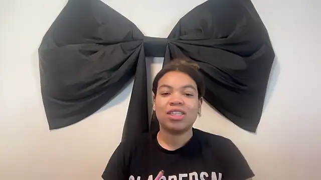 zahrabliss online show from October 18, 2025, 4:41 pm