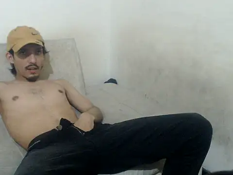 Snapshot of snackontime18 chatting on July 3, 2026, 3:02 am snackontime18 online show from July 3, 2026, 3:02 am