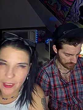 Snapshot of Neveah1 chatting on January 7, 2026, 2:47 am Neveah1 online show from January 7, 2026, 2:47 am