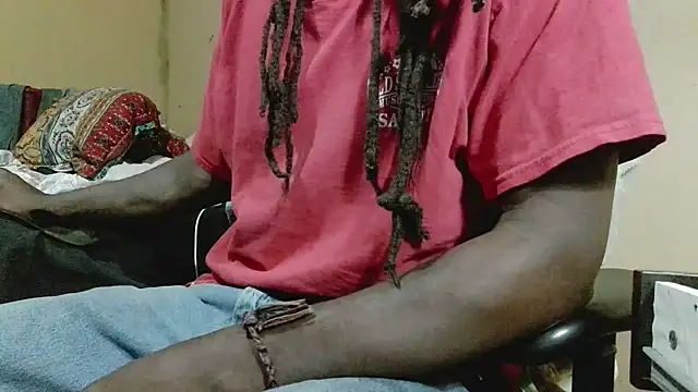 EYEzIAM online show from April 16, 2026, 4:57 am