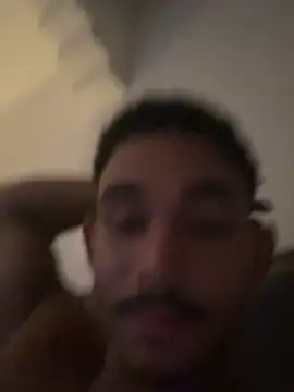 gostosocrvg online show from April 28, 2026, 6:29 am