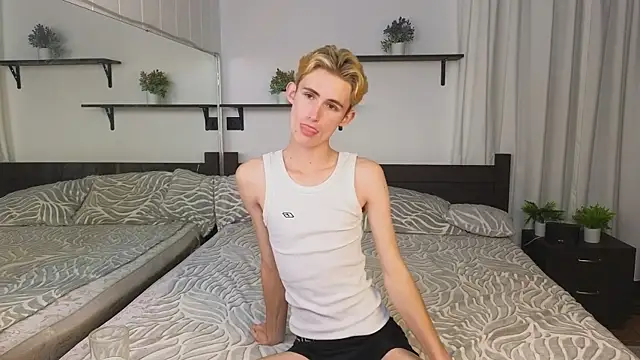 tommy XXX online show from September 14, 2025, 3:22 pm