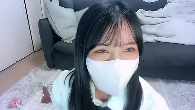 moemilk online show from October 11, 2025, 11:58 pm