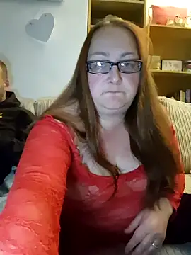 Luscious-LucyXX online show from April 19, 2026, 7:38 pm