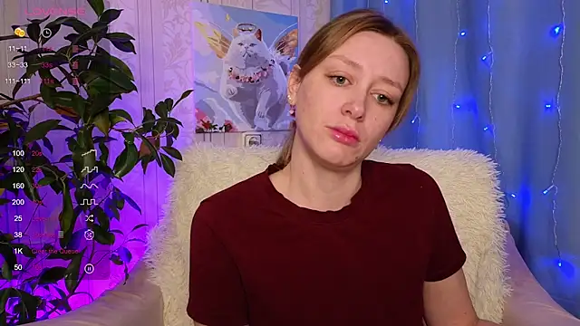 evashiny  online show from January 8, 2026, 4:04 am