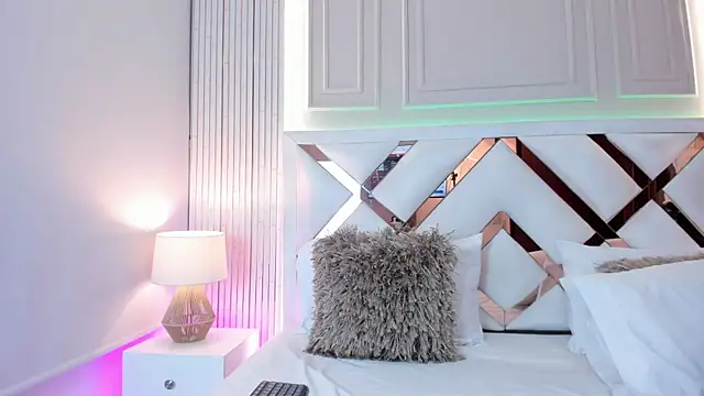 arlediaz1 online show from October 3, 2025, 2:58 pm