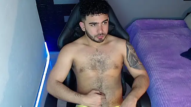 adamhairy online show from November 8, 2025, 8:18 pm