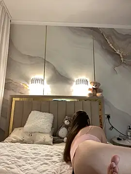 TiffaNoel online show from December 4, 2025, 4:16 pm