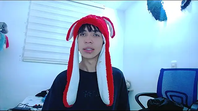 lucky stricke online show from October 14, 2025, 4:46 am