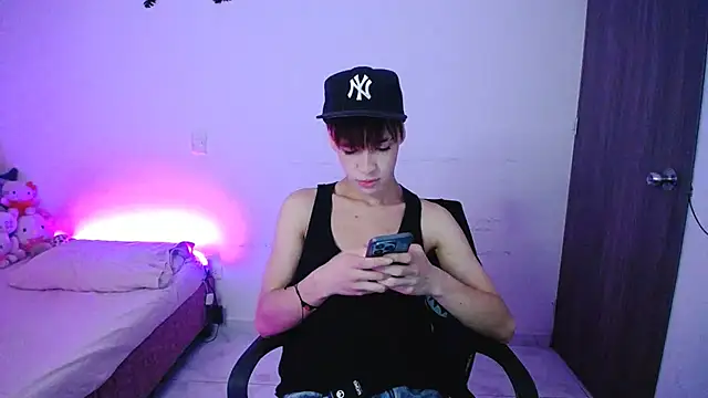 lucky stricke online show from December 2, 2025, 6:52 am