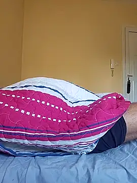 Nesch82 online show from February 20, 2026, 6:59 am