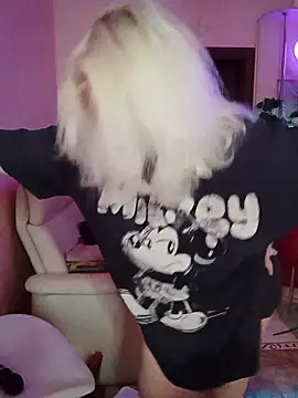 SquirtMilf00 online show from March 17, 2026, 3:11 am