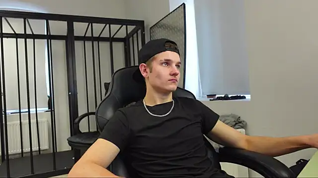 Mark Karson online show from October 8, 2025, 12:25 pm