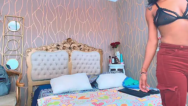 katybrownss online show from September 23, 2025, 7:39 pm