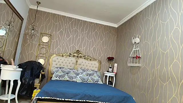 katybrownss online show from October 13, 2025, 8:42 pm