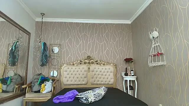 katybrownss online show from November 27, 2025, 7:16 pm