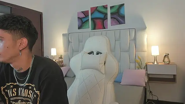 nextboywell1 online show from April 12, 2026, 3:00 am