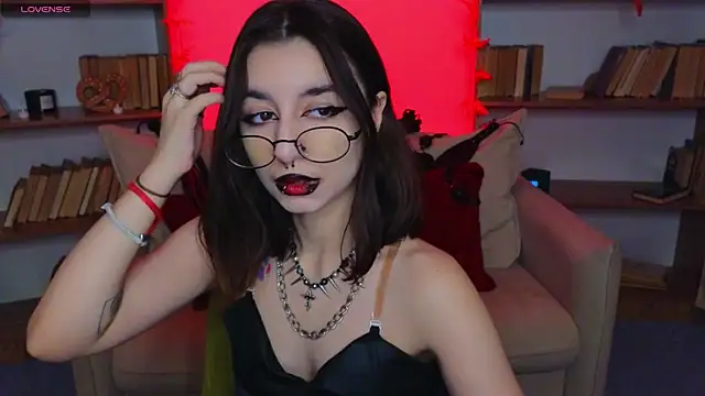 Mistress  Marcelline online show from September 26, 2025, 1:42 am