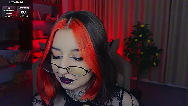 Mistress  Marcelline online show from May 25, 2026, 1:44 am