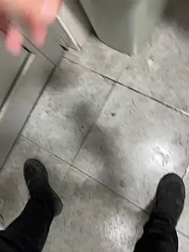 Snapshot of KAZANOVAA chatting on November 8, 2025, 11:43 am KAZANOVAA online show from November 8, 2025, 11:43 am