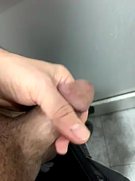 Snapshot of KAZANOVAA chatting on November 24, 2025, 8:47 am KAZANOVAA online show from November 24, 2025, 8:47 am