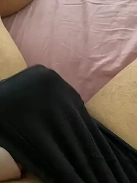 Snapshot of KAZANOVAA chatting on December 17, 2025, 6:52 am KAZANOVAA online show from December 17, 2025, 6:52 am