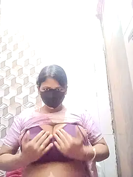 varnika online show from December 13, 2025, 7:53 pm