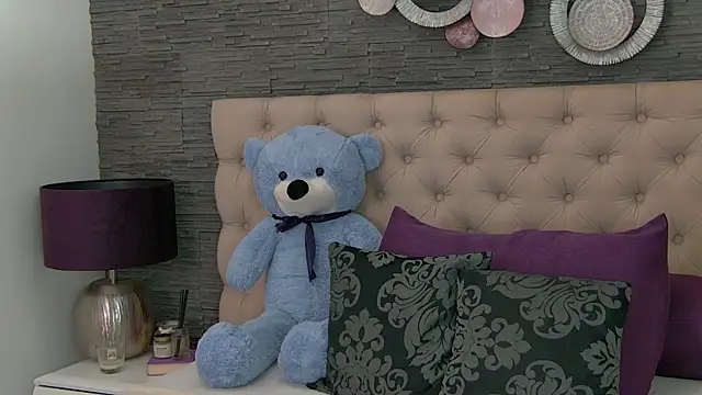 Candy Babe  online show from November 11, 2025, 5:18 am