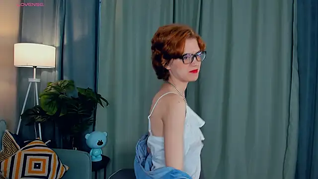 EdlinGathright online show from September 24, 2025, 3:54 am