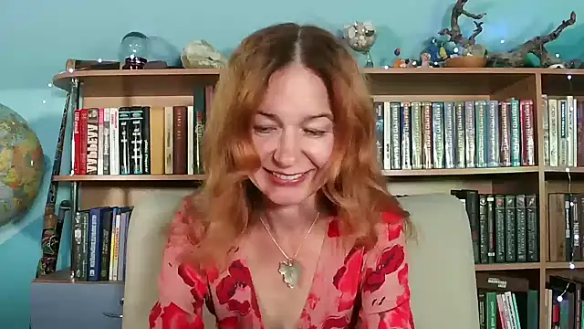 Foxilady357 online show from October 2, 2025, 2:02 pm