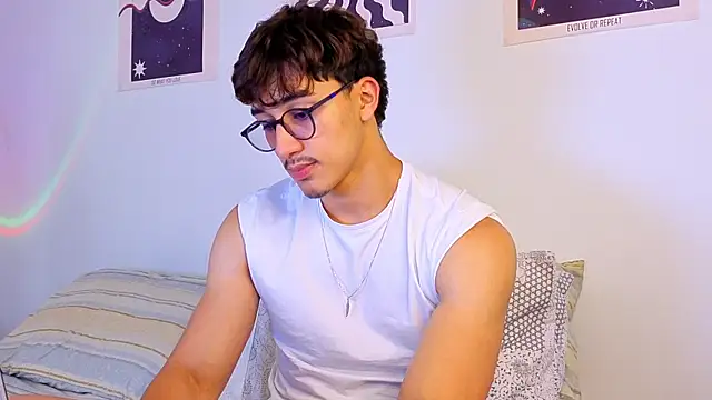 LatinReall online show from September 24, 2025, 8:23 pm