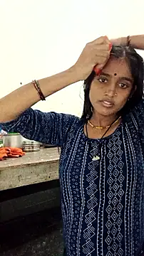 Snapshot of Guriya0076 chatting on September 17, 2025, 6:48 am Guriya0076 online show from September 17, 2025, 6:48 am