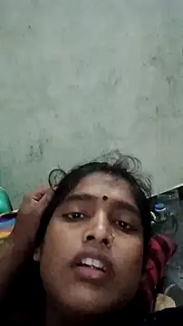 Snapshot of Guriya0076 chatting on October 7, 2025, 9:23 pm Guriya0076 online show from October 7, 2025, 9:23 pm