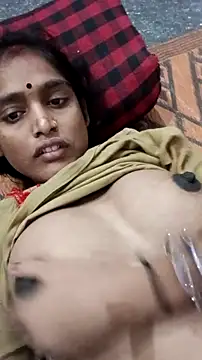 Snapshot of Guriya0076 chatting on October 12, 2025, 9:47 pm Guriya0076 online show from October 12, 2025, 9:47 pm