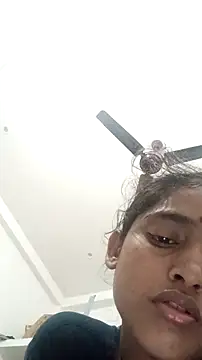 Snapshot of Guriya0076 chatting on November 16, 2025, 10:37 pm Guriya0076 online show from November 16, 2025, 10:37 pm