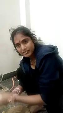 Snapshot of Guriya0076 chatting on November 18, 2025, 3:56 am Guriya0076 online show from November 18, 2025, 3:56 am