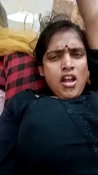 Snapshot of Guriya0076 chatting on November 22, 2025, 8:30 pm Guriya0076 online show from November 22, 2025, 8:30 pm