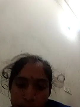 Snapshot of Guriya0076 chatting on November 29, 2025, 6:00 pm Guriya0076 online show from November 29, 2025, 6:00 pm