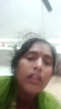 Snapshot of Guriya0076 chatting on December 1, 2025, 11:21 pm Guriya0076 online show from December 1, 2025, 11:21 pm