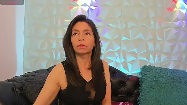 SabinaDeluxe cg online show from November 21, 2025, 2:27 pm