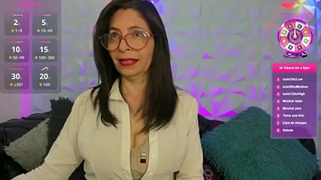 SabinaDeluxe cg online show from December 19, 2025, 12:56 pm