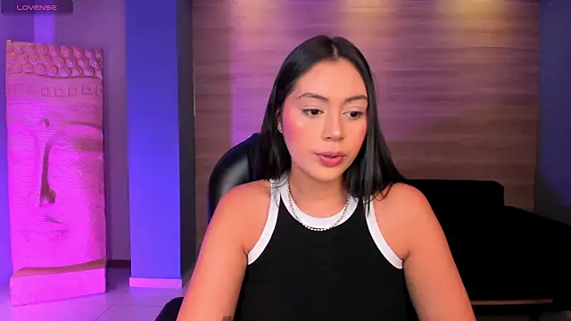 AmbarJames  online show from October 28, 2025, 11:36 am