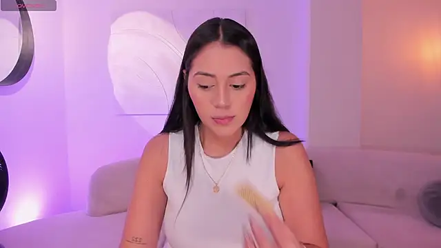 AmbarJames  online show from March 12, 2026, 12:11 pm