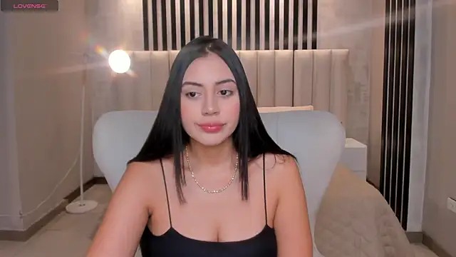 AmbarJames  online show from April 22, 2026, 11:23 am