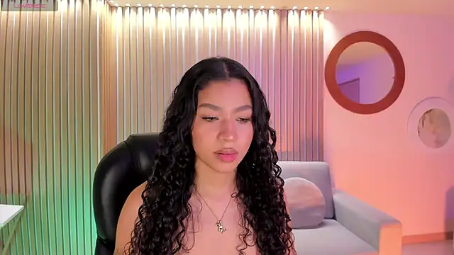 SophieHouston  online show from October 11, 2025, 5:39 am